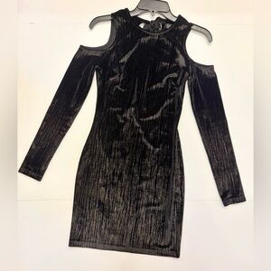 Topshop Black Gold Metallic Velvet Cold Shoulder Open Back Mini Dress Size 2
